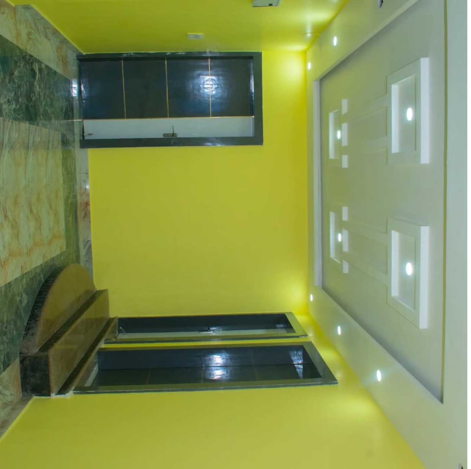 SPOT ON Hotel Rinkesh Grand, Aurangabad - Bihar, Aurangabad - Bihar