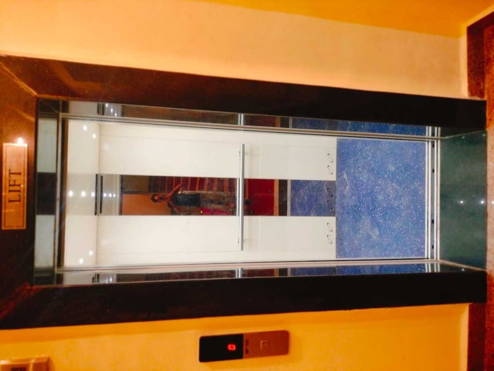 SPOT ON Hotel Rinkesh Grand, Aurangabad - Bihar, Aurangabad - Bihar