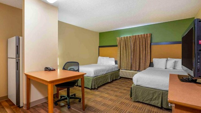 2 Queen Beds | Non-Smoking, Kitchen