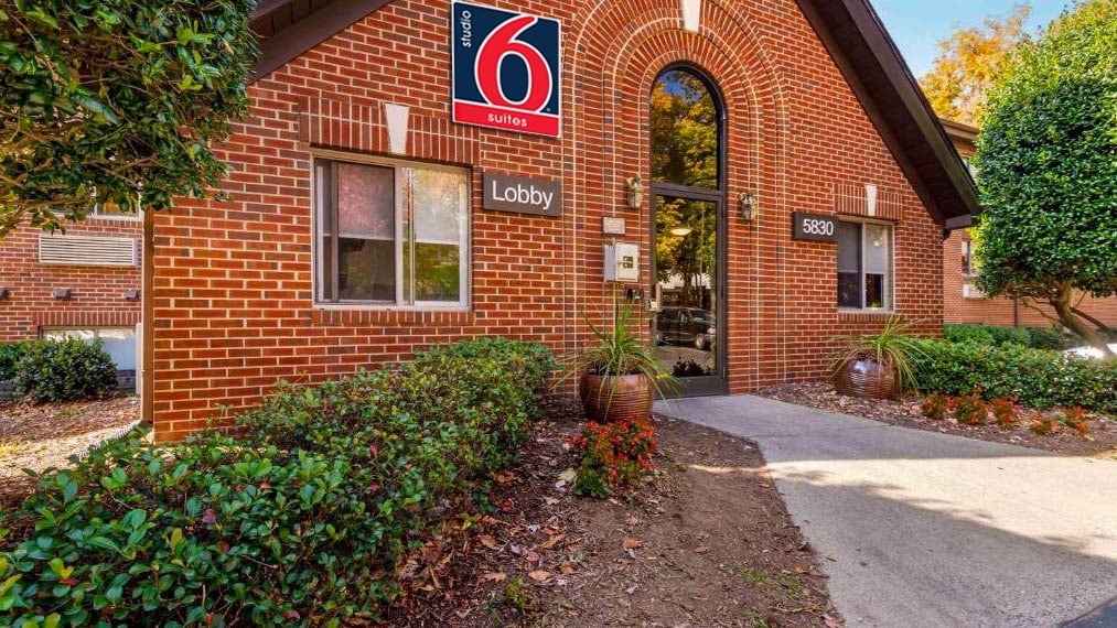 Studio 6 Charlotte, NC | Tyvola Road Extended Stay