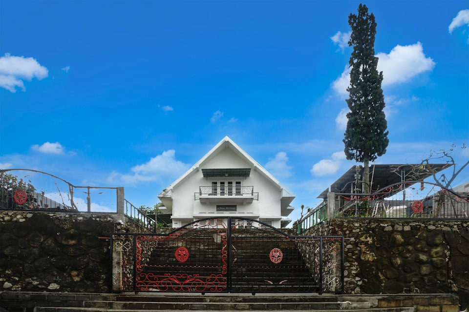 Dancenter Embun Pagi Hotel & Resort, Batu, Batu