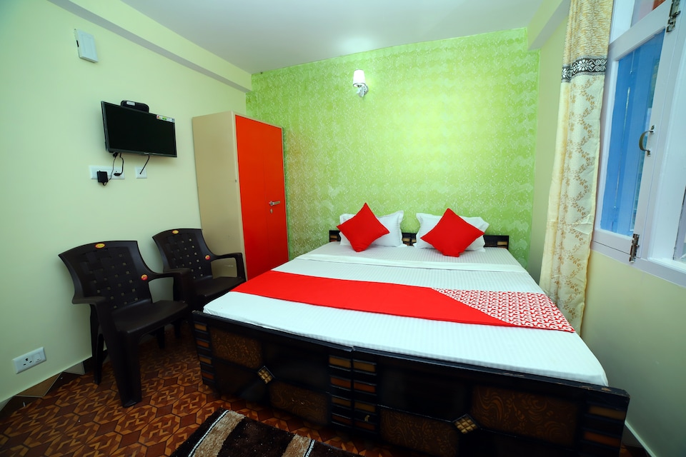 OYO Home 13149 Hill View Barmu, Bharari, Shimla