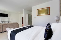 Dancenter Orchid Hotel