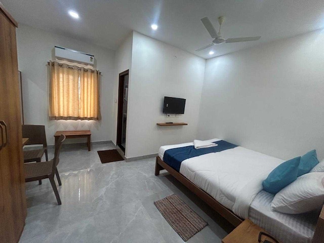 Hotel O Gopalan Mall Bangalore Formerly Gm Comforts