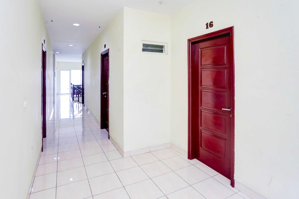 Dancenter Guesthouse Bromo 18, Tangerang, Tangerang