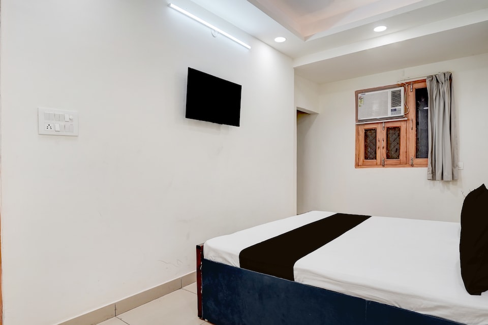 Hotel O KARAN RESIDENCY, Anand Vihar Delhi, Delhi