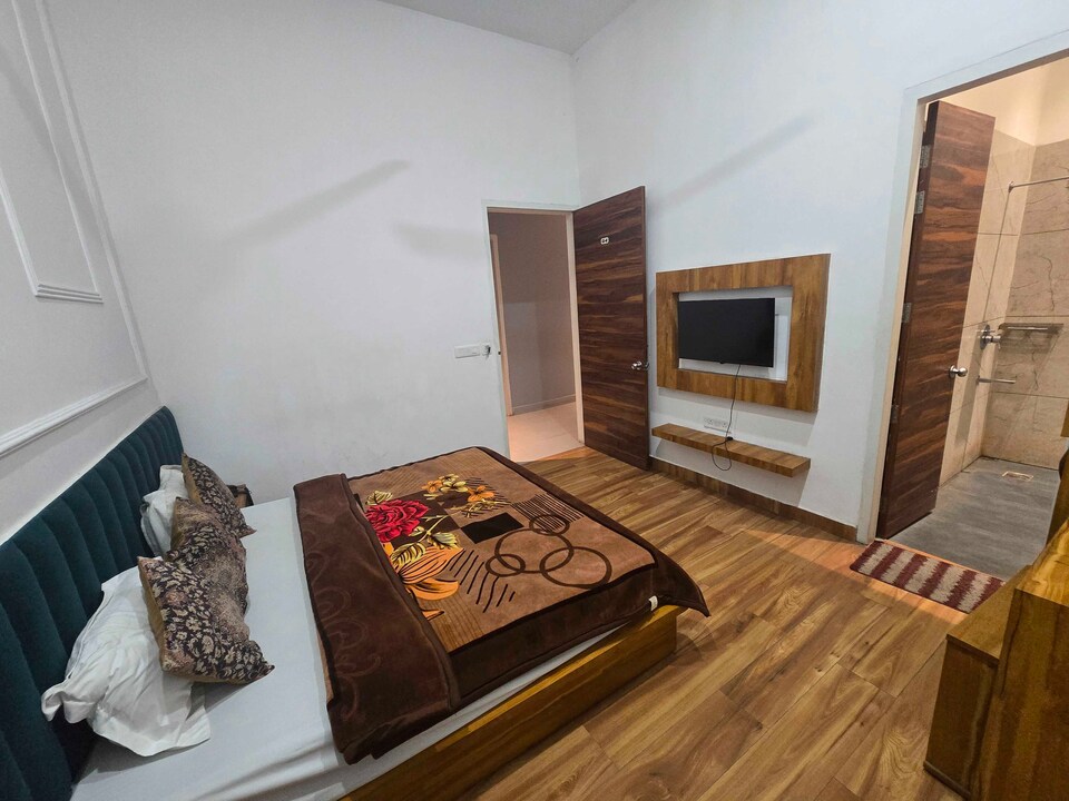 HOTEL O  Angad Regency, Golden Temple Road Amritsar, Amritsar