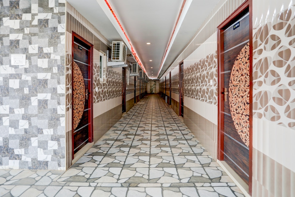 Super  Hotel O Kadapa Bypass Road Formerly Sri Vasavee Grand, kadapa, Kadapa