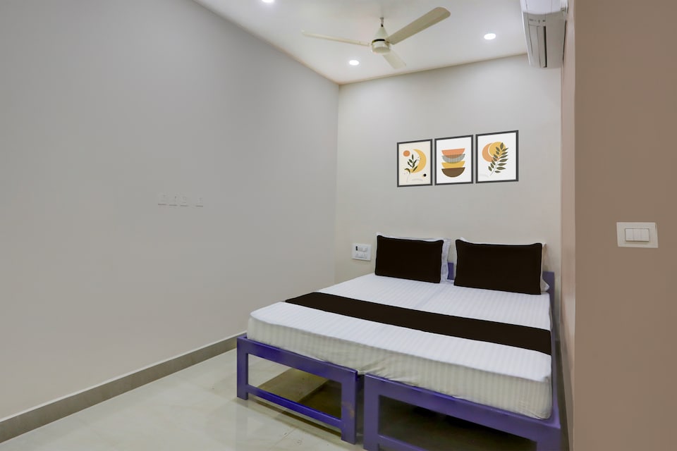 Super  Hotel O Kadapa Bypass Road Formerly Sri Vasavee Grand, kadapa, Kadapa