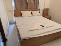 Collection O Dattapukur Railway Terminal Kolkata 