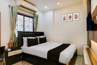 Collection O Dattapukur Railway Terminal Kolkata 