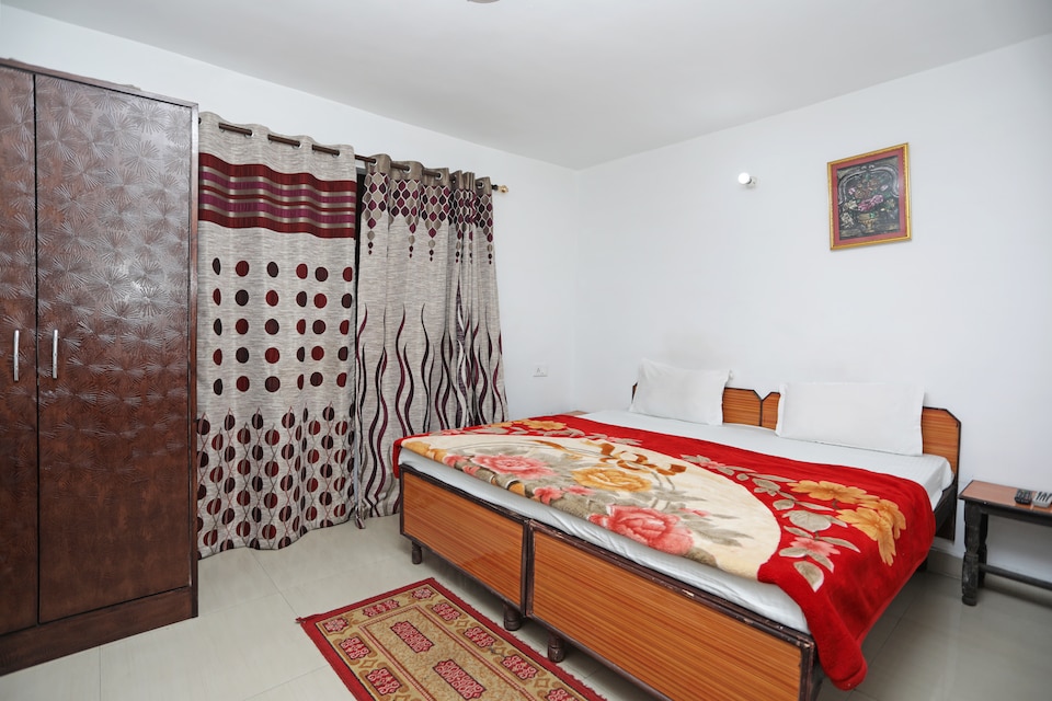 OYO 13156 Home 3BHK Valley View Ayarpatta, Highcourt Nainital, Nainital