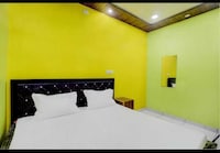 SPOT ON Isshu Hotel And Restaurant 