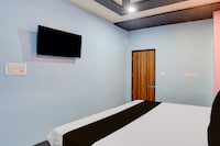 SPOT ON Isshu Hotel And Restaurant 