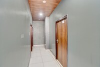 SPOT ON Isshu Hotel And Restaurant 