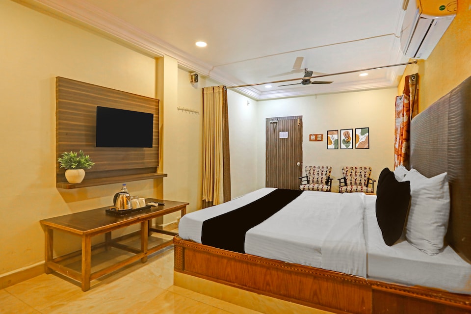 Collection O Machilipatnam Bus Terminal Formerly Vijaya Raghava Residency, Machilipatnam, Vijayawada