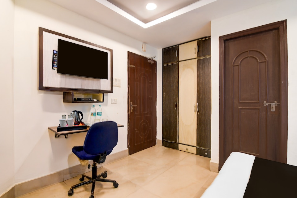 Collection O Techno India University Saltlake Formerly A&M Regency, Salt Lake Kolkata, Kolkata