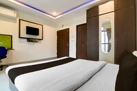 Collection O Techno India University Saltlake Formerly A&M Regency