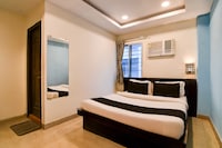 Collection O Techno India University Saltlake Formerly A&M Regency