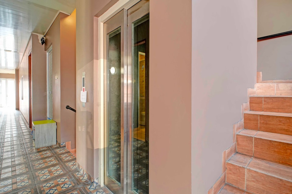 Hotel O Gambir Juanda Station - 6 Hour Stay, Central_Jakarta, Jakarta