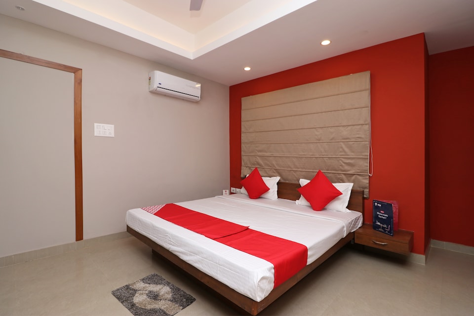 LIVE as GHY909, Platan Bazar Guwahati, Guwahati