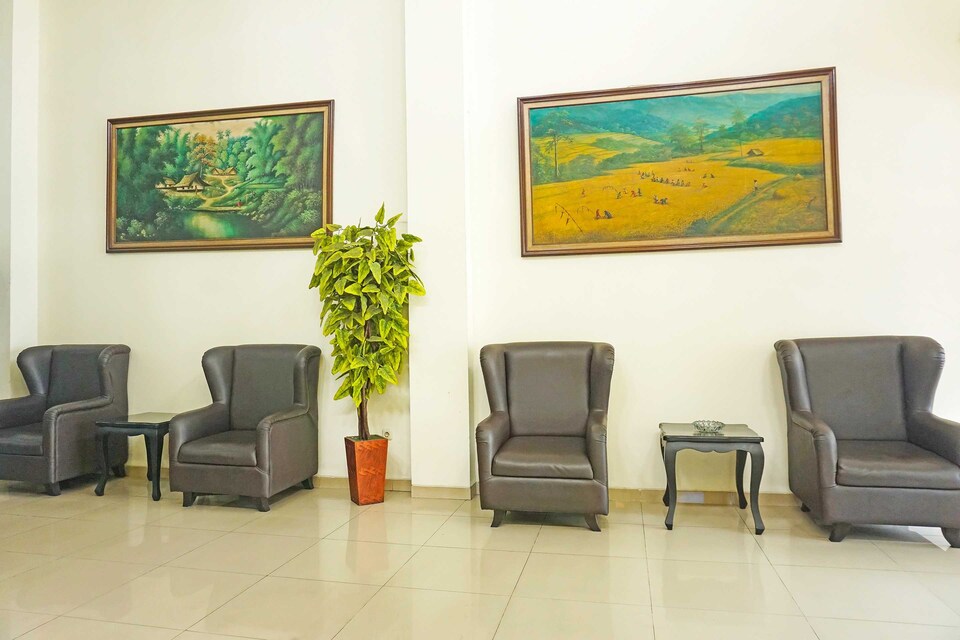 Dancenter Hotel Fiducia Otista 153 - 157, East Jakarta, Jakarta