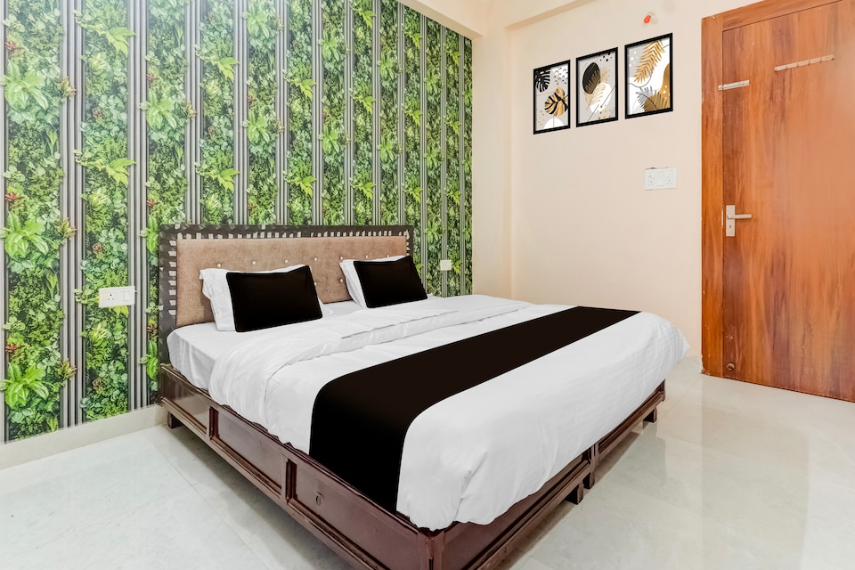 Hotel O Swastik inn, Lashkar, Gwalior