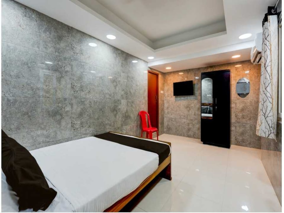 Hotel O Tiruvallur Bus Terminal Formerly SK Vinoth Mahal, Sriperumbudur Chennai, Chennai