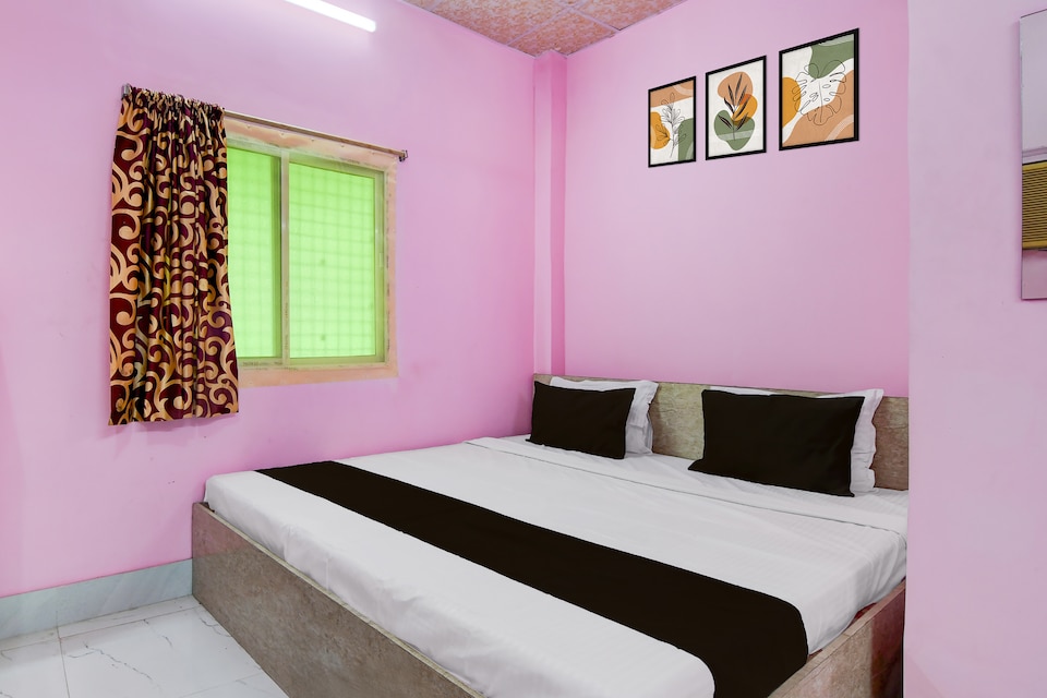 Hotel O Shakuntala Park Bus Terminus Behala, Behala Kolkata, Kolkata