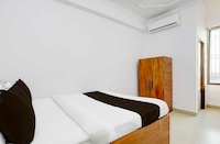 Hotel O Shalimar Central Railway Junction Kolkata