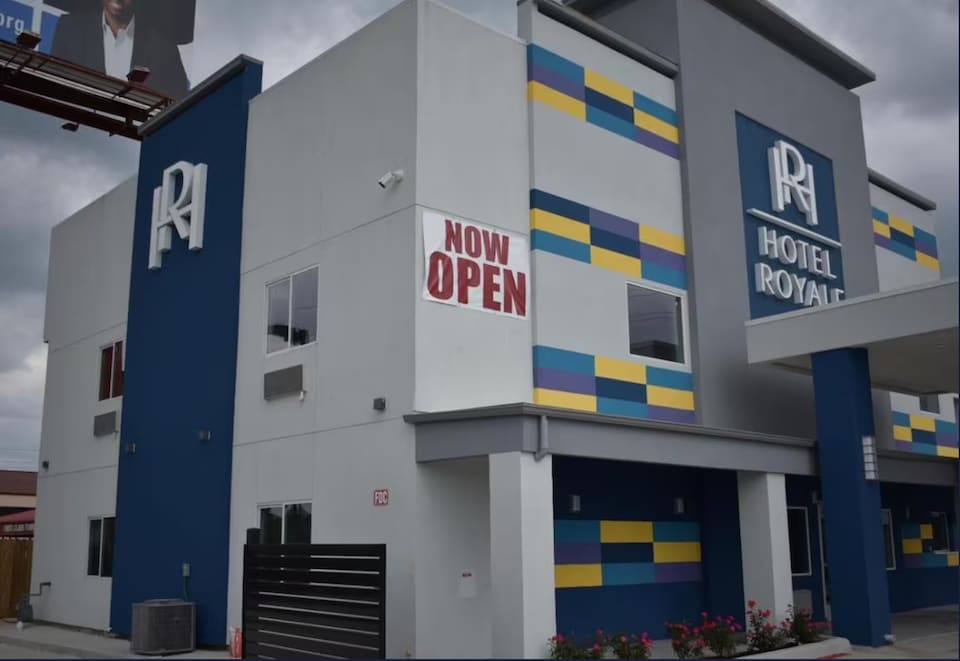 Hotel Royale IAH Airport North Houston I-45, Houston Central TX, Houston