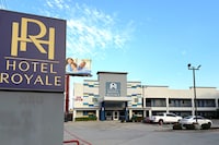 Hotel Royale IAH Airport North Houston I-45
