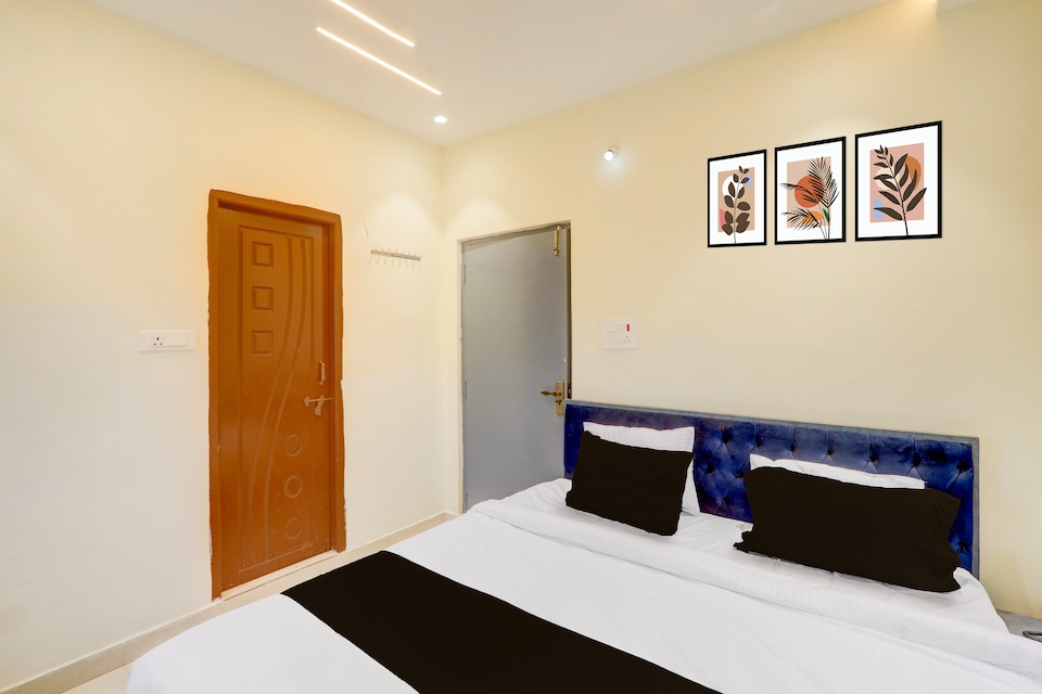 Super Hotel O Vemulawada Temple Formerly Kamakshi Bliss, Karimnagar, Karimnagar
