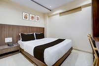 Hotel O Casa Royal Residency