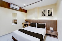 Hotel O Casa Royal Residency