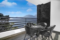 SPOT ON The Peaceful Perch