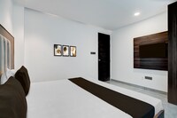 SPOT ON The Peaceful Perch