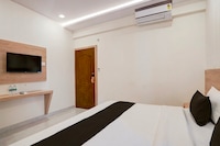 Hotel O Mirage Suites