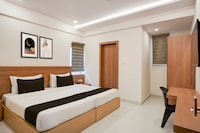 Hotel O Mirage Suites