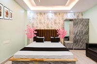 Hotel O Radhe Palace 