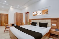 Townhouse Awleshpur Crossway Varanasi Formerly Ganga Vatika