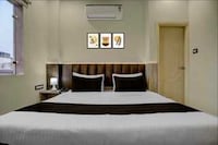 Townhouse Awleshpur Crossway Varanasi Formerly Ganga Vatika