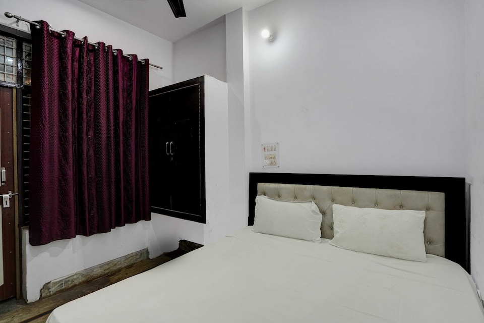 The Honirav Hotel, Meerut, Meerut