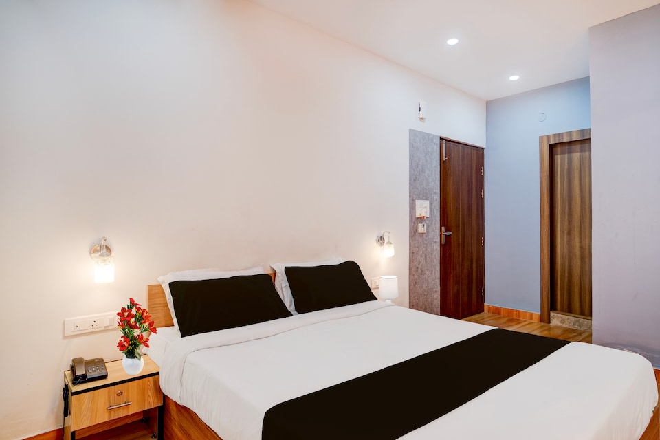 Super Townhouse ISBT Guwahati Formerly The Pinnacle Inn, Hatigaon Guwahati, Guwahati