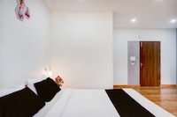 Super Townhouse Lalmati National Highway 27 Formerly The Pinnacle Inn