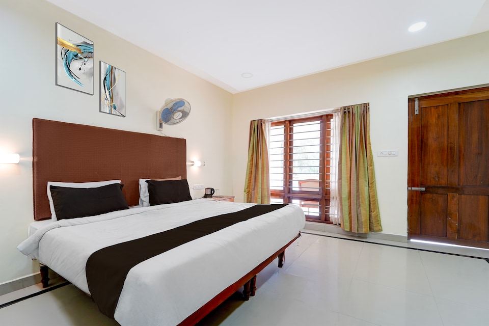 Townhouse Oak Thiruvallam Lakeview Formerly Travancore Island Resort, Kovalam Kerala, Kovalam