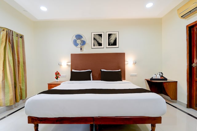 Townhouse Oak Thiruvallam Lakeview Formerly Travancore Island Resort