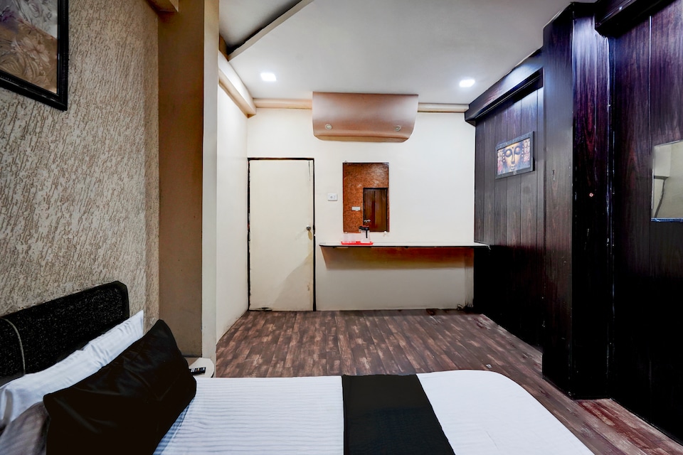 Collection O Lokmanya Nagar Metro Station Formerly Hotel Siddhivinayak, Hingna Road Nagpur, Nagpur