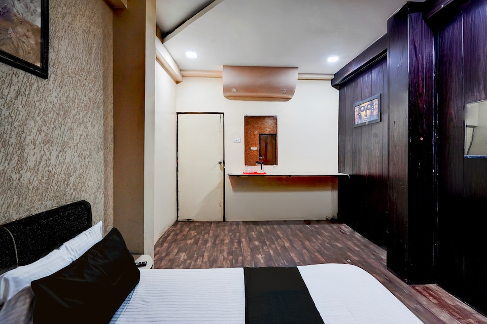 Super Collection O Lokmanya Nagar Metro Station Formerly Hotel Siddhivinayak, Hingna Road Nagpur, Nagpur