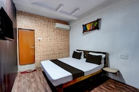 Collection O Lokmanya Nagar Metro Station Formerly Hotel Siddhivinayak